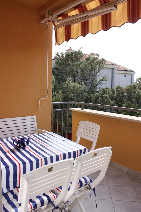 Apartments Jtv Simuni Kolan Exterior foto