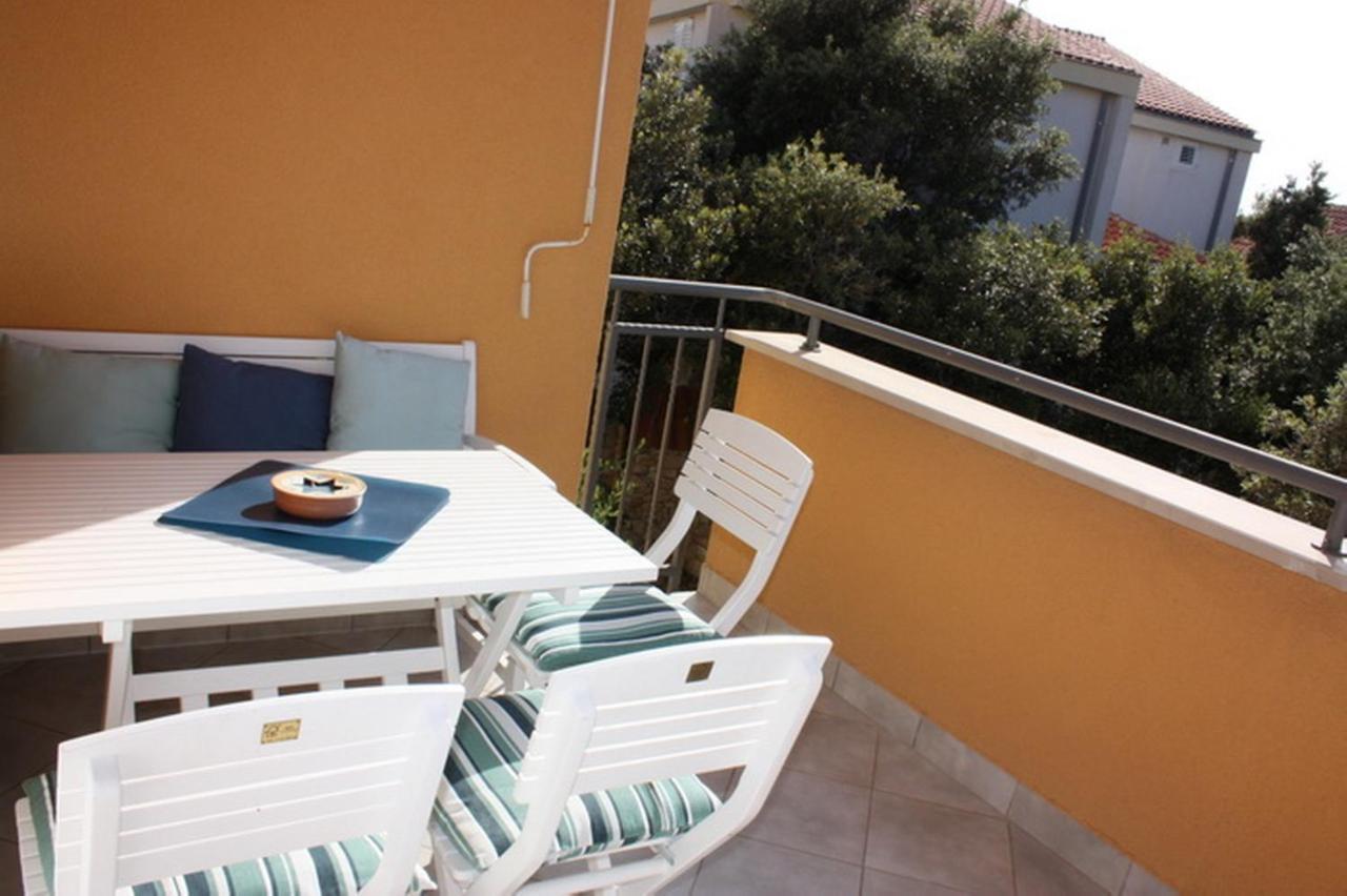 Apartments Jtv Simuni Kolan Exterior foto
